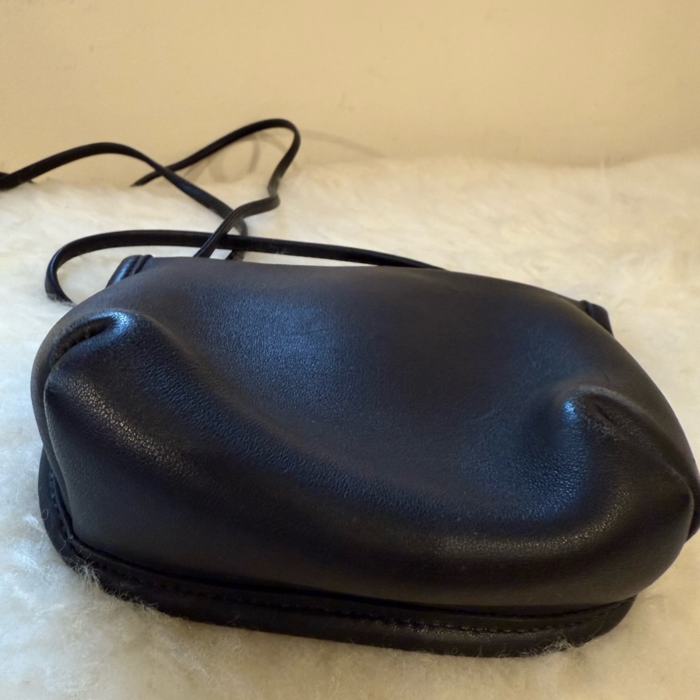 Coach Black Leather Crossbody with Gold Turnlock - Picture 3 of 10